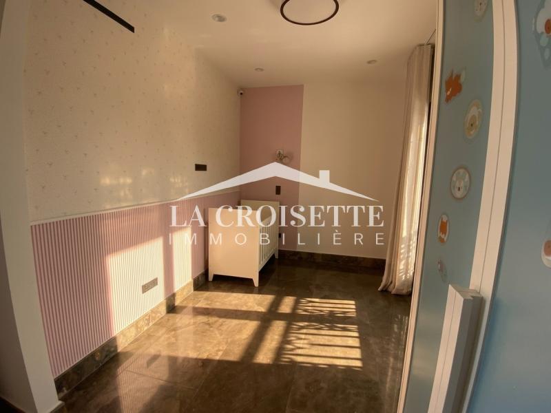 Villa meublée S+3 avec piscine à Carthage